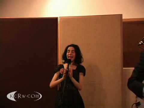 PJ Harvey & John Parish: Sixteen Fifteen Fourteen (live)