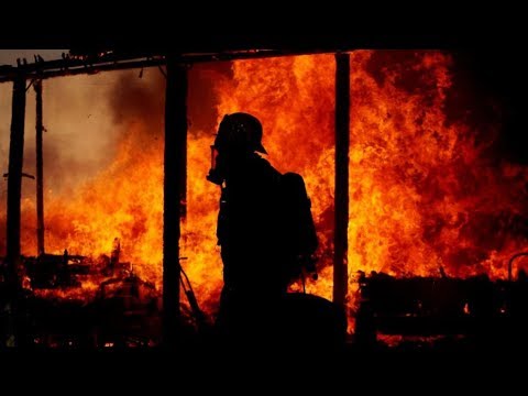 BREAKING Something Strange going on California wildfires Deliberate ? 7k Homes Destroyed 11/10/18 Video