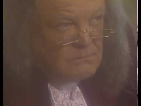 Episode 30: Capacitance And Potential - The Mechanical Universe