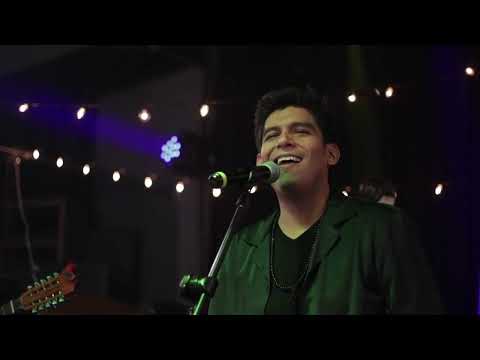 Y nos dieron las diez - Elías Medina