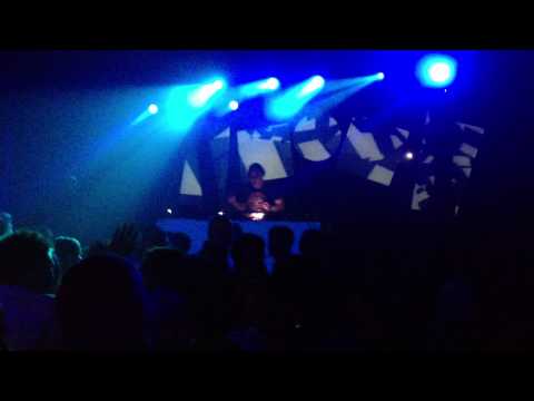 Daniel Trim Live at City Hall Barcelona IMG_0050.MOV