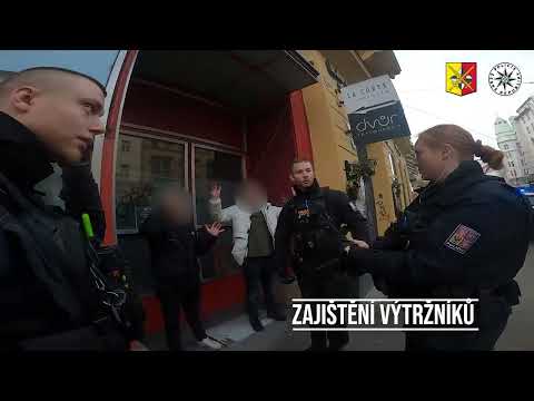 Policie ČR: Očima policisty z cizinecké policie