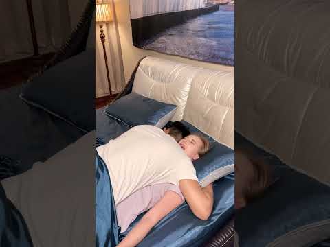 Cuddle with my boyfriend is like