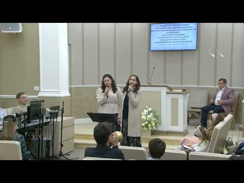 Surorile Bud...Sunt Străjerul care strigă