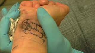 Mario Barth Tattoo artist donates Lisa's tatoo