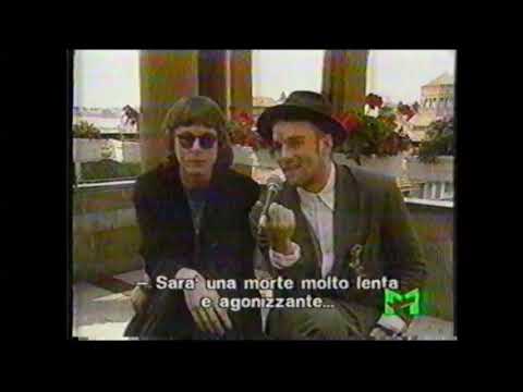 R.E.M. 1989-07-18 - ‘VideoMusic’ (Mike Mills & Michael Stipe interview/clips surrounding 'Green')