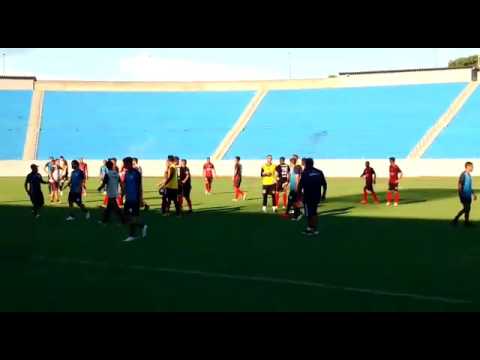 Confusão no jogo-treino entre Londrina e Linense