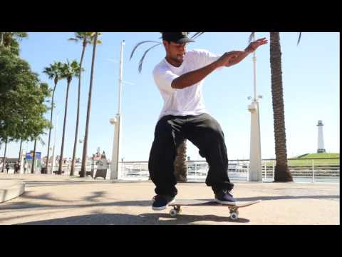 Tiago Lemos Inward Heelflip