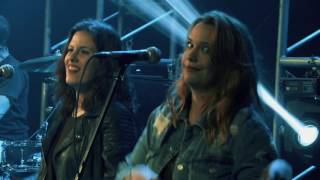 Iris "Pé Descalço" ao Vivo - Video Official