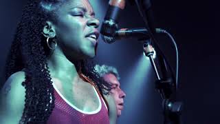 The Go! Team - Rolling Blackouts (Live on PressureDrop.tv)