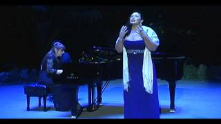 Elaine Alvarez and Elaine Rinaldi perform 'Heimliche Aufforderung' by Strauss