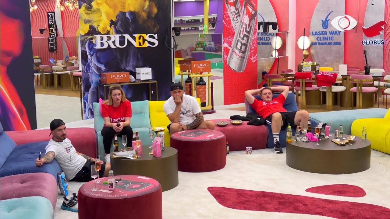 Përfundon pjesa e parë 0-1, banorët bëjnë tifo për skuadrat e tyre