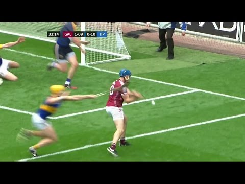 Brilliant Pádraic Maher Hurling hook on Conor Cooney