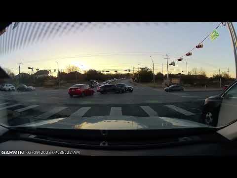 Dash Cam - Car Wreck, Hit and Run - 02/09/23 07:40 AM - Dessau @ E Braker