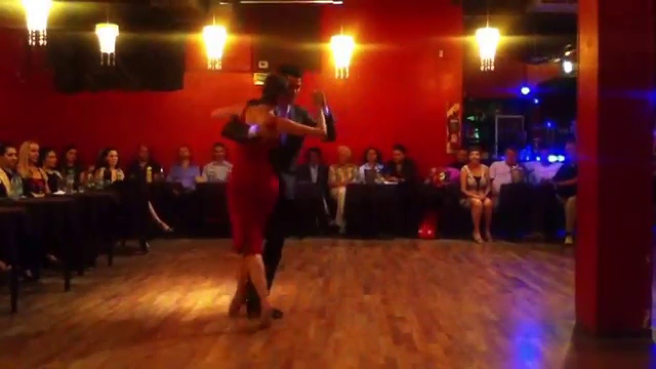 Bailaron Agustina Berenstien & Rodrigo Palacios, en la milonga de los domingos. Part.3 - 13/12/15