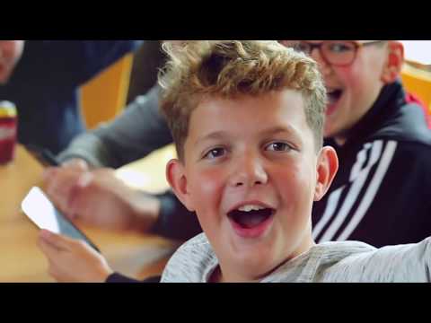 download lagu mp3 mp4 Ik Wil M, download lagu Ik Wil M gratis, unduh video klip Ik Wil M