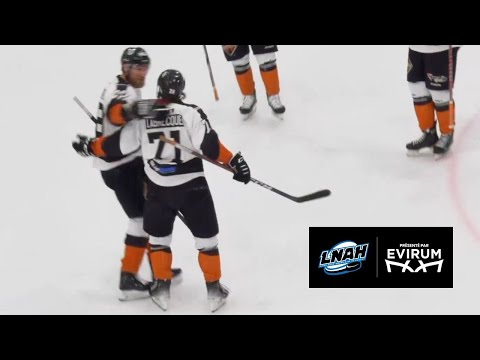 Dave Labrecque marque le but gagnant du match #4 de la finale avec un véritable boulet de canon!