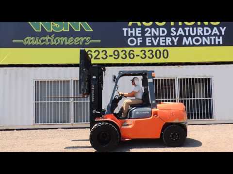 Toyota 7FDU45 9000LB Forklift at Public Auction