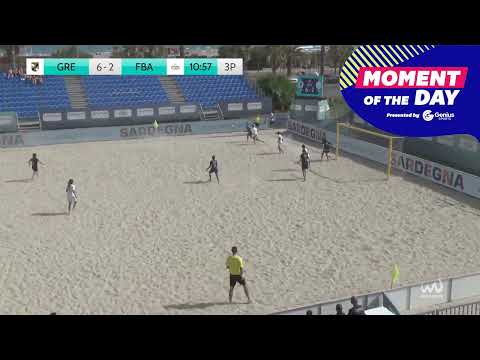 #MomentOfTheDay - Adriele’s🇧🇷magic 🪄run down the wing to assist Noele 🤯