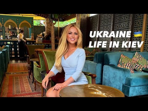 Ukraine 🇺🇦Life in Kiev. January 14, 2026. The Streets of Kiev, Ukraine. Streets Scenes.