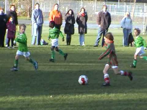 Voetbalwedstrijd DSO F11 - SEV F7 dd 8-11-2008 deel 2