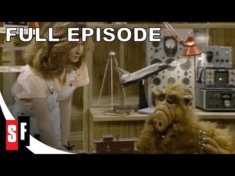 ALF: Season 1 Episode 1 - A.L.F. | Full Episode