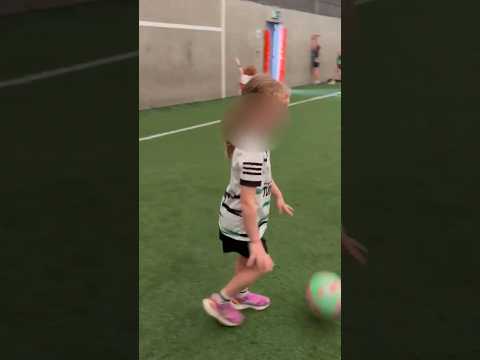 2 Handed Bounce + Catch off floor when Bounced
