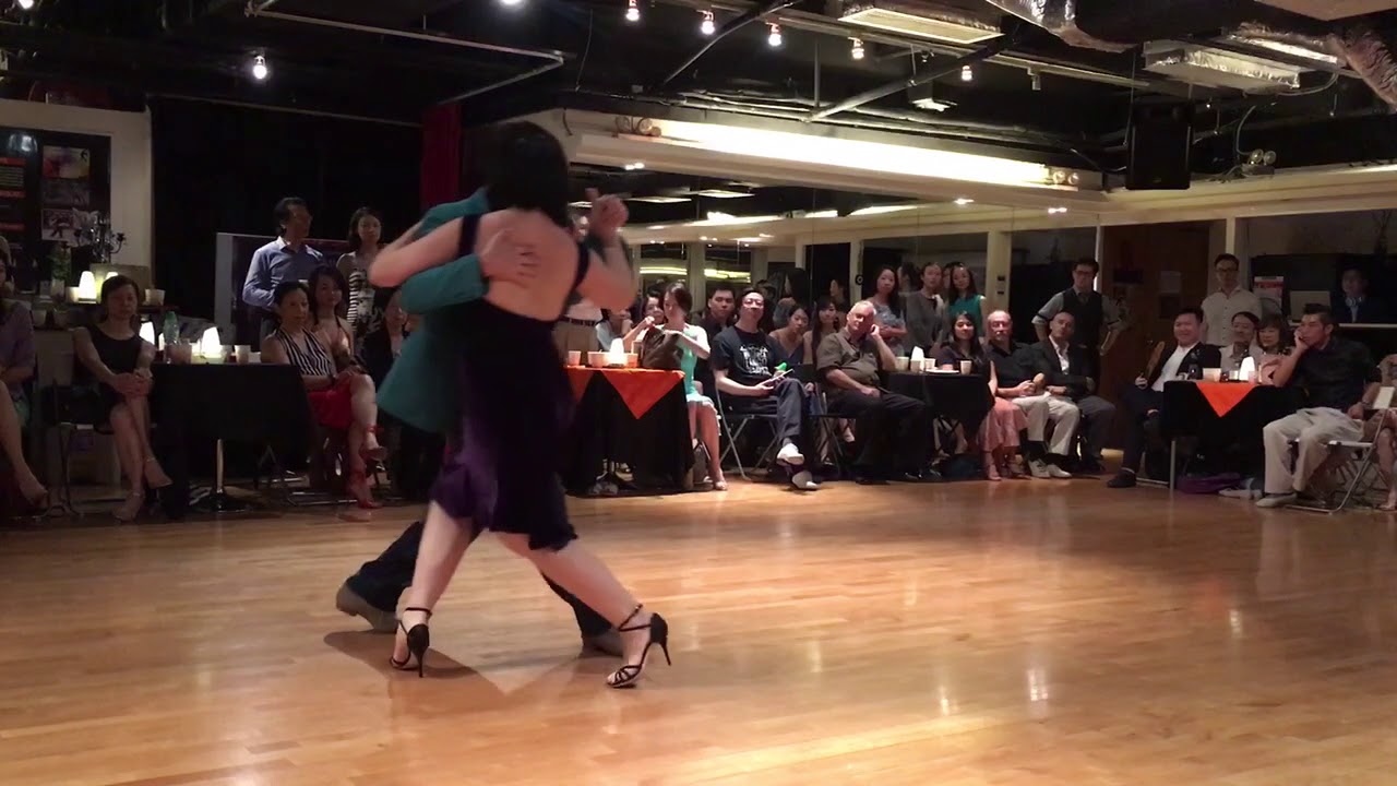 Ariadna Naveira y Fernando Sanchez in Hong Kong Grand milonga 2017 - 1/4