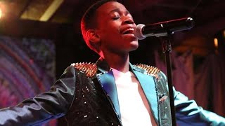 DeCory wins Showtime at the Apollo with a stunning performance of R. Kelly&#39;s When a Woman Loves