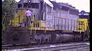preview picture of video 'Clinchfield SD40 at Spartanburg, SC (1990)'