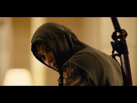 kuina winks at last boss; alice in borderland (iconic/funny scene)