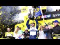 Pilotos de NASCAR Describen a Jimmie Johnson en Una Palabra