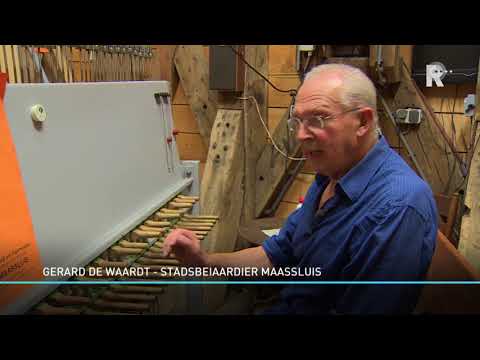 Stadsbeiaardier speelt een ander melodietje in Maassluis