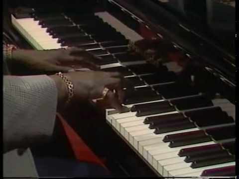 Oscar Peterson"Round Midnight"(T.Monk),Piano Solo .