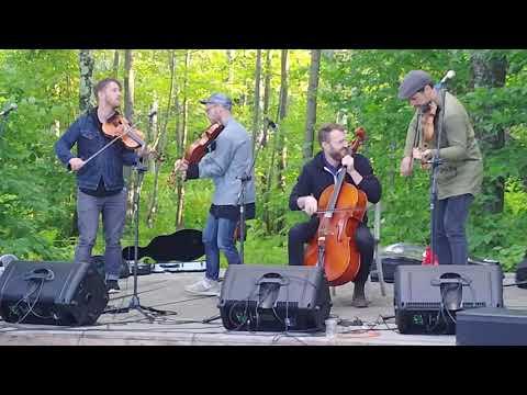 The Fretless - "Macleod's Farewell - Palmer's Gate"