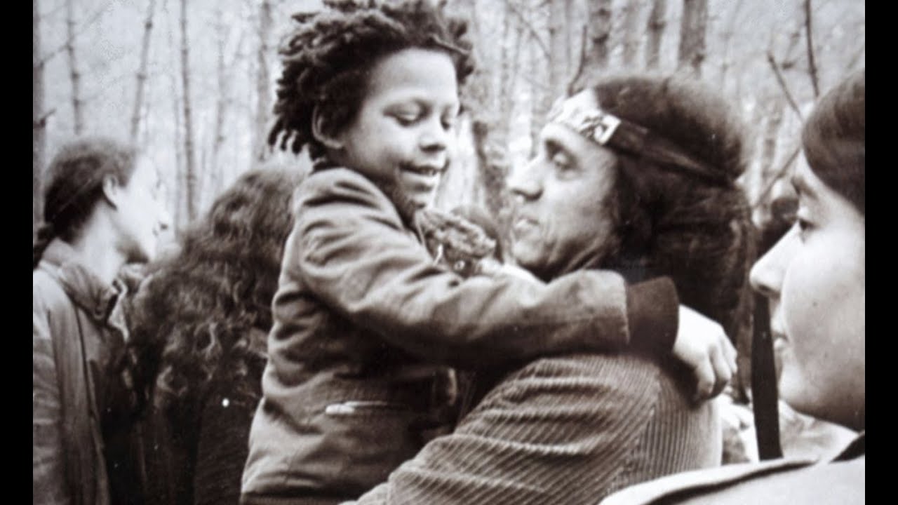 Watch video Le pervers aux cent visages Le pervers aux cent visages