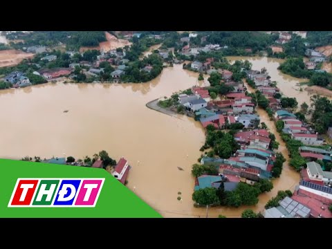Hoàn lưu bão gây mưa, phường Yên Bái, Lào Cai ngập trong biển nước | THDT