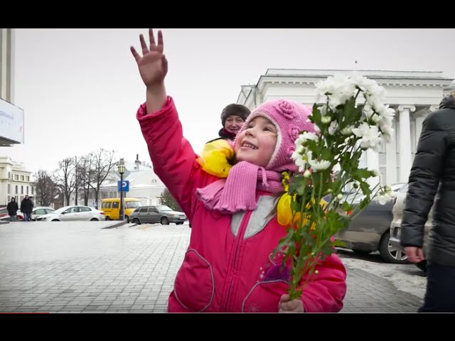 Рөстәм Миңнеханов барлык хатын-кызларны 8 март бәйрәме белән котлады (видеоролик)