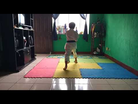 12-13 AÑOS KATA MASCULINO RONDA 1 HEIAN NIDAN AXEL CARRETO