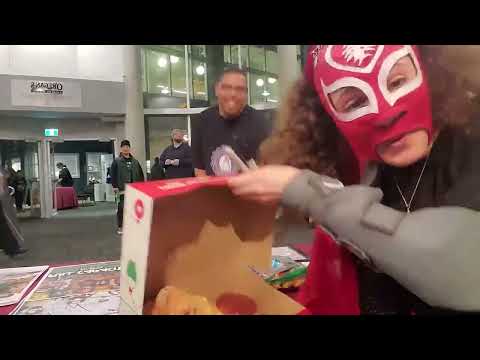 Mya Malek discovers the Kendo Stick + Show Day