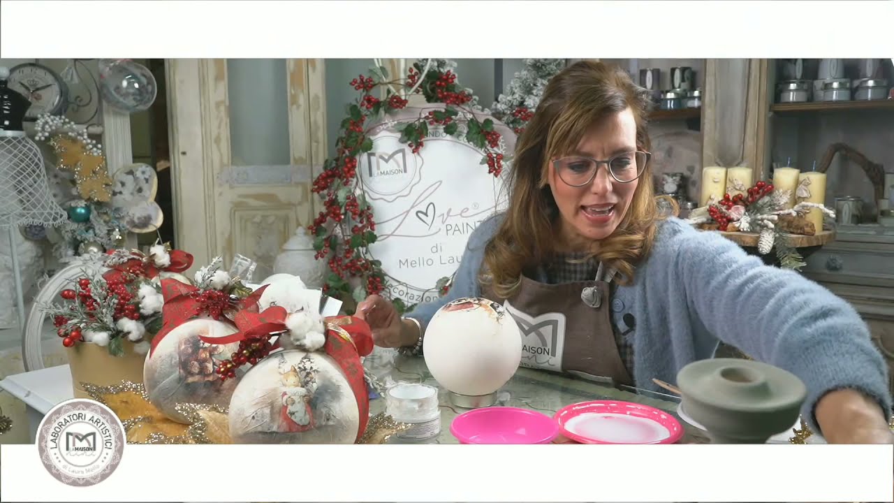 Watch Now Come creare e decorare sfere natalizie in ceramica. Progetti natalizi. Fai da te Come creare e decorare sfere natalizie in ceramica. Progetti natalizi. Fai da te