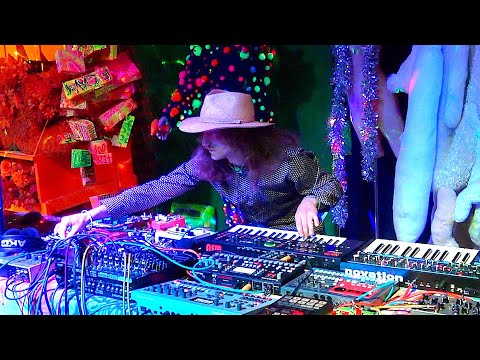 Tater Fraterabo at Art Rat Studios, 4-19-24.