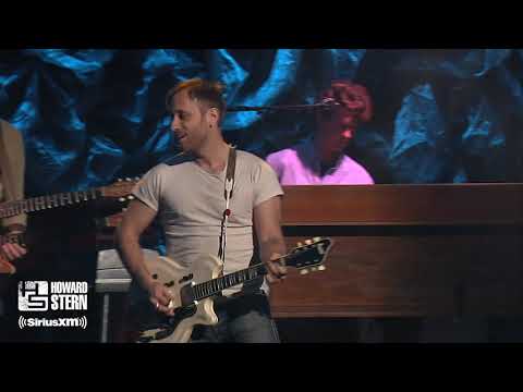 The Black Keys “Lonely Boy” at the Howard Stern Birthday Bash (2014)