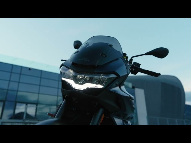 2025 Moto Guzzi V100 Mandello - Grigio Titanio in Sport Touring in City of Toronto