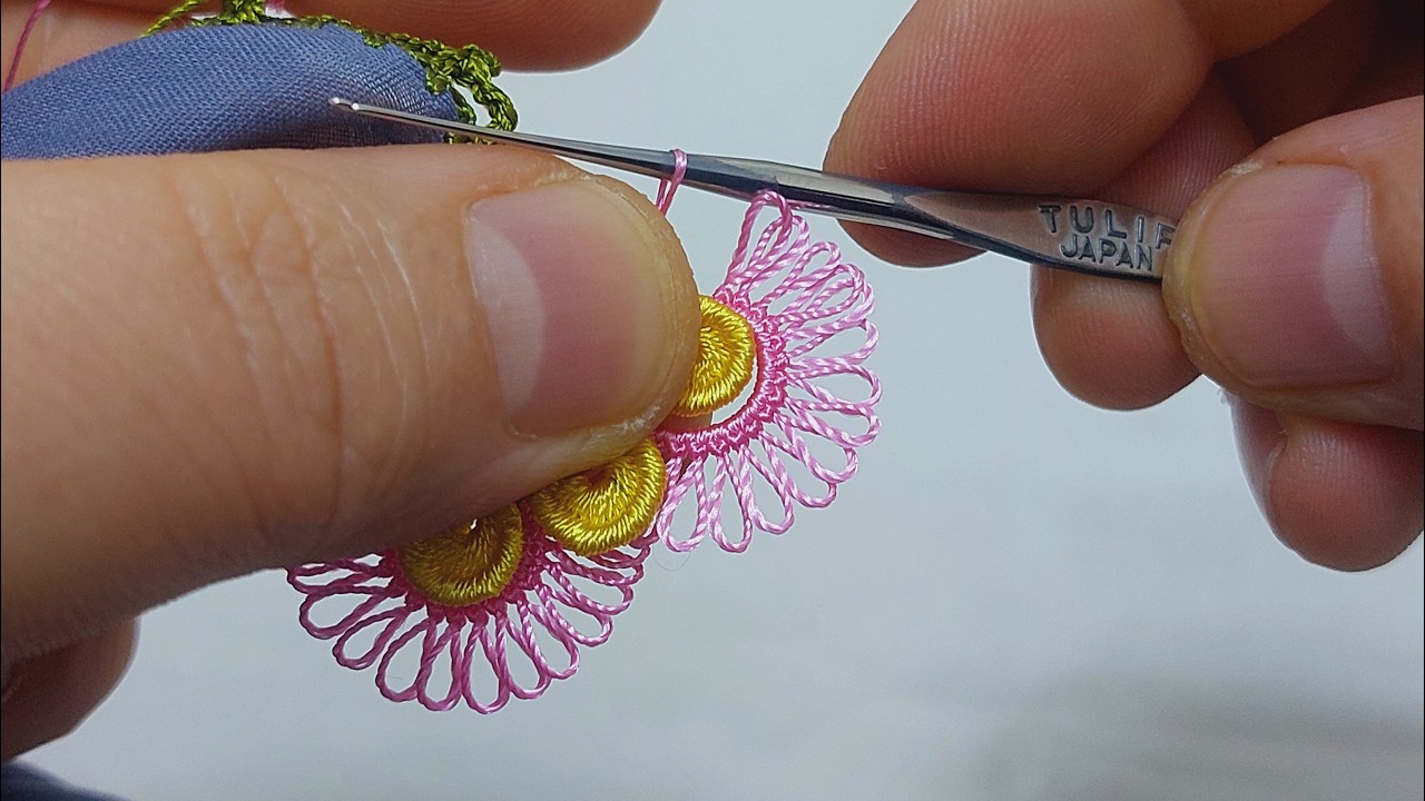 Fıstıklı pırpırlı çokta zarif ve gösterişli tığ oyası