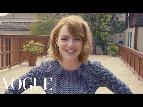 , title : '73 Questions With Emma Stone | Vogue'