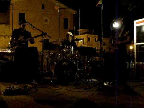 Elefunky - I got a woman & Red Baron mix.AVI