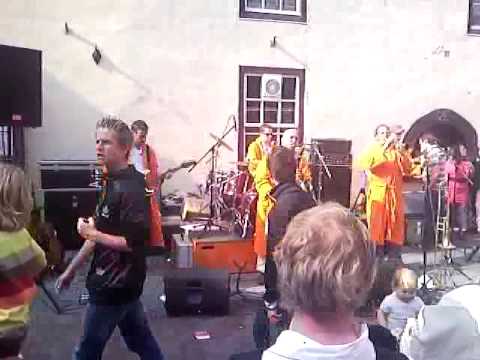 Dorst optreden cafe Bas Baspop 30-04-09 koninginnedag Tiel