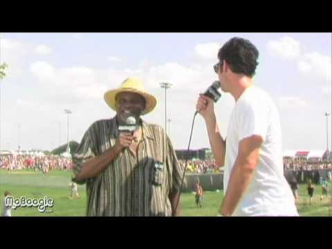 G. LOVE & SPECIAL SAUCE - Mile High Music Festival 2009 interview