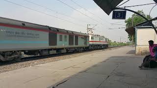 preview picture of video '12497 NDLS ASR Shan E Punjab crossing Ambala City'